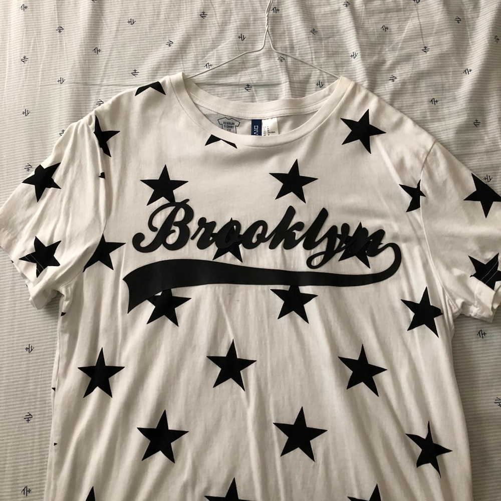 NWOT H&M T-shirt